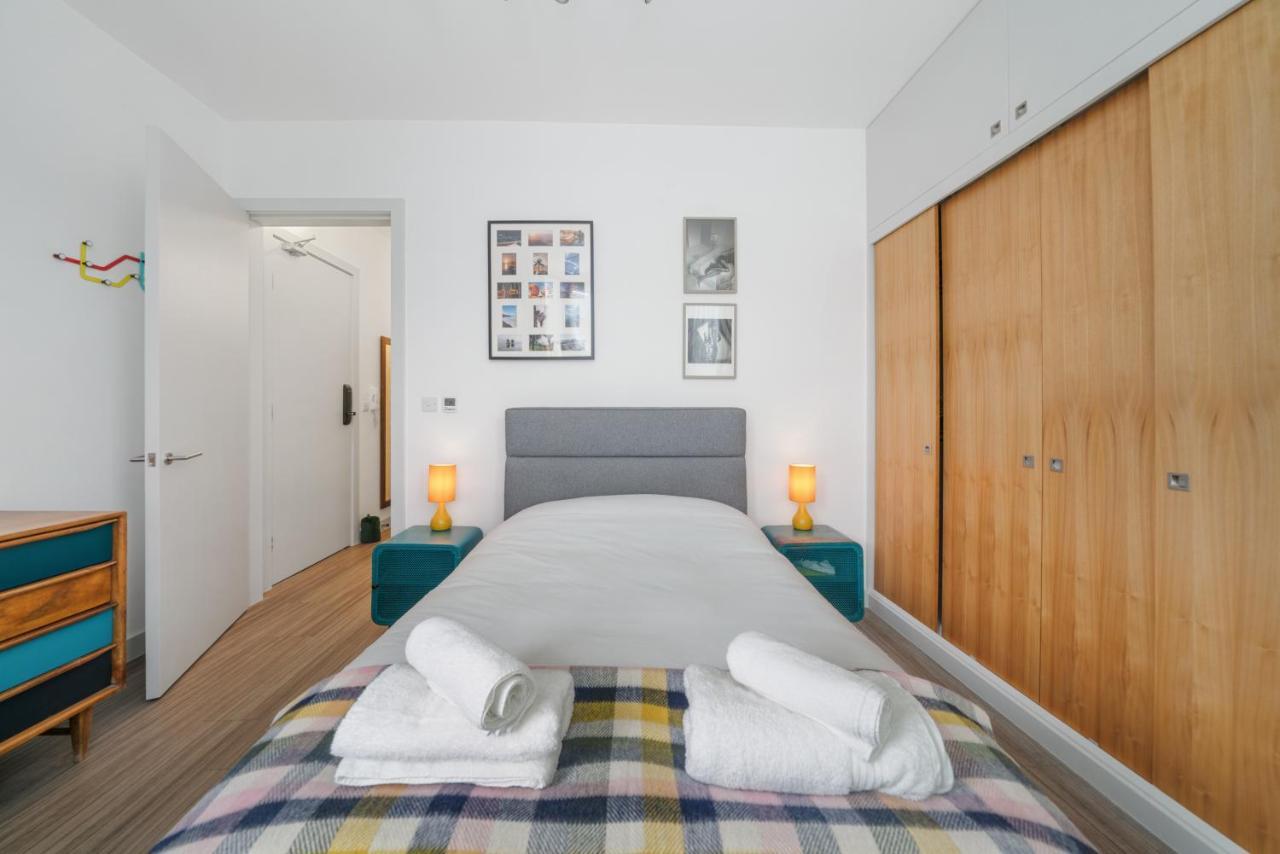Ickburgh Road Guesthouse London Bagian luar foto