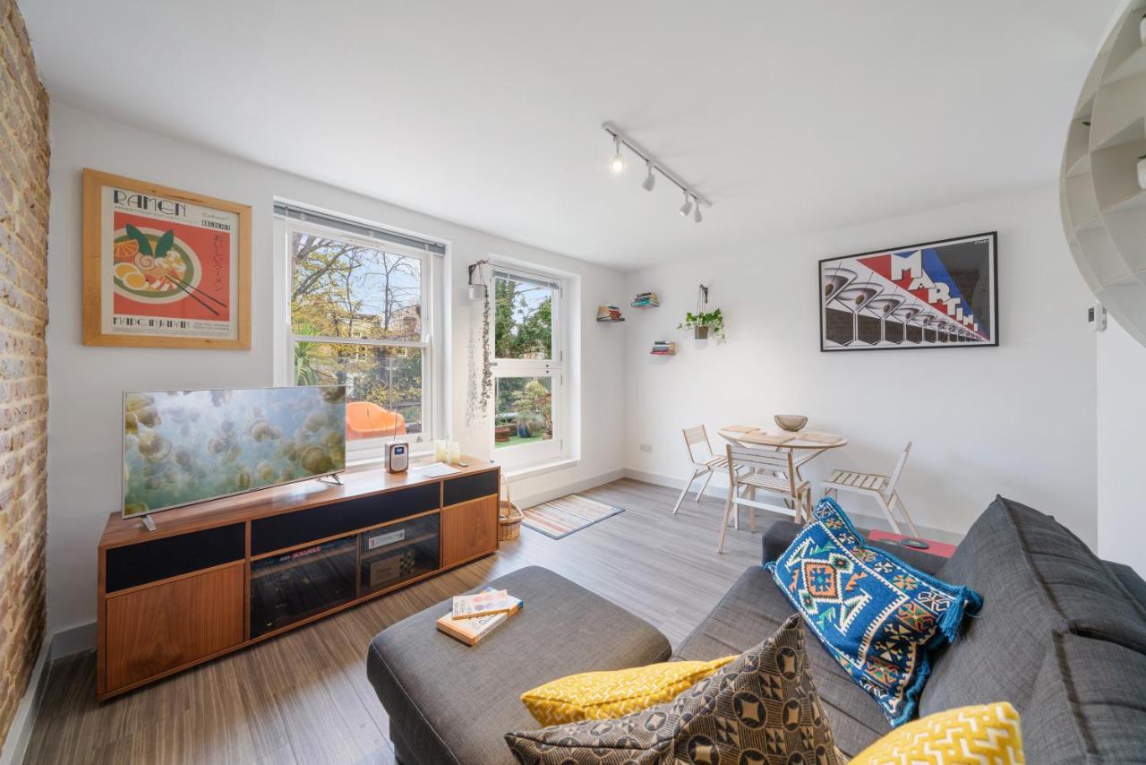 Ickburgh Road Guesthouse London Bagian luar foto